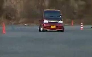 国产小货车漂移视频大全,挑战极限的驾驶艺术