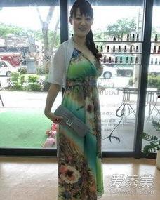 国产美女主播胸变大视频,国产美女主播健身秘籍，胸围惊人变化背后的故事