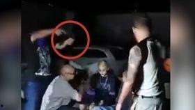 国产喷水视频足